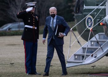 Biden insta al Congreso de EEUU a controlar a los gigantes tecnológicos.