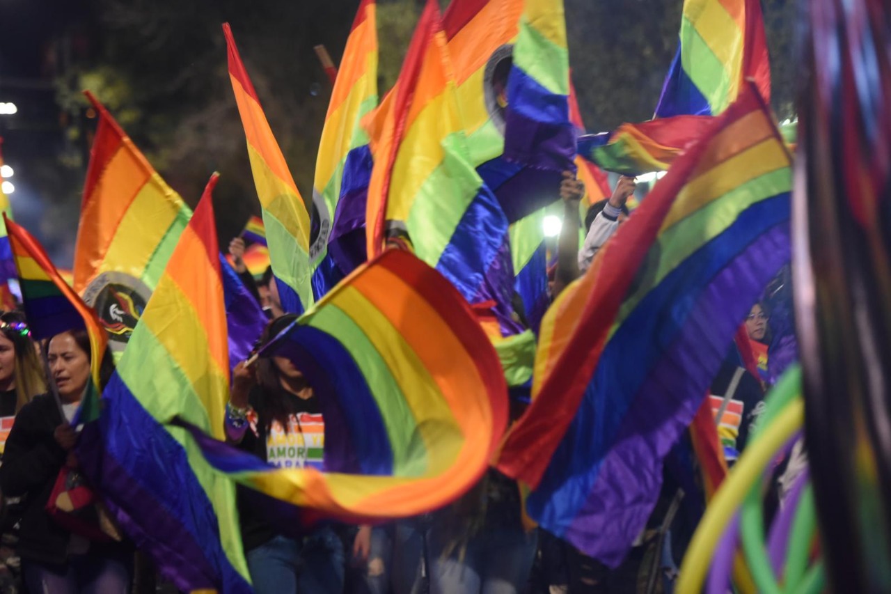 Moscú denuncia 'signos de propaganda LGTB' en siete películas.