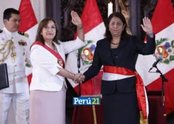 Renuncian en Perú ministros del Interior y de la Mujer.