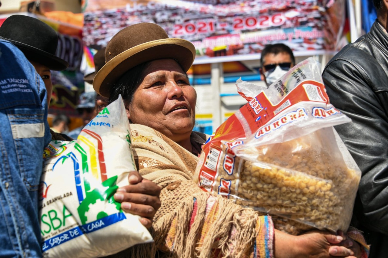 Unas 4.460 familias afectadas por el cambio climático reciben 167,9 toneladas de ayuda
