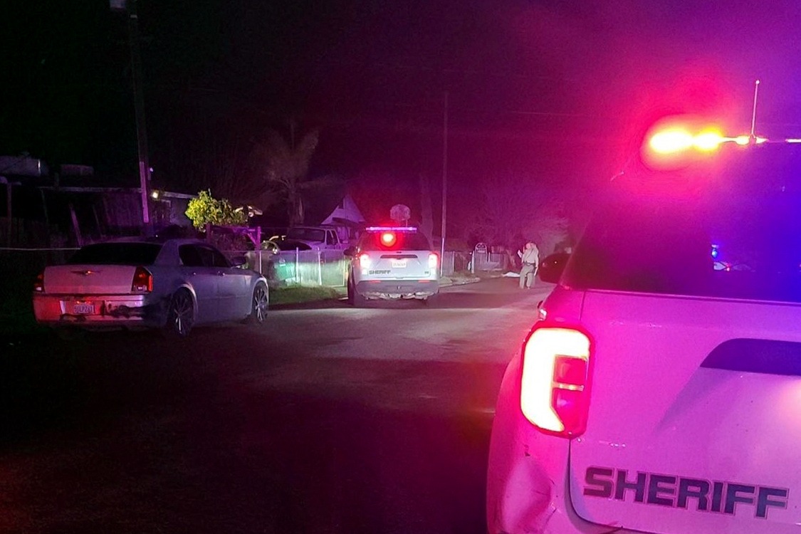 Al menos seis muertos, incluido un bebé, en un tiroteo en California.
