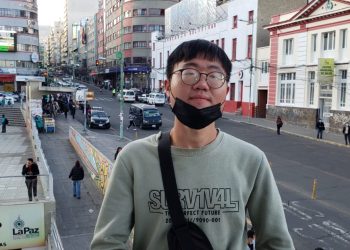 Son John Lee el surcoreano que llegó a Bolivia en busca de Mary.