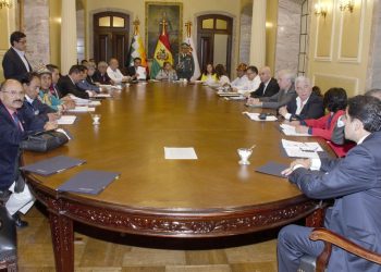Los miembros del gabinete de ministros de Áñez. Foto: ABI.