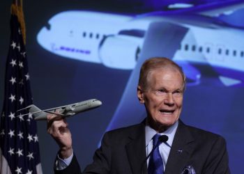NASA y Boeing se unen para desarrollar aviones con menos emisiones.
