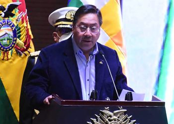 El presidente Arce durante un acto oficial. Foto: APG.