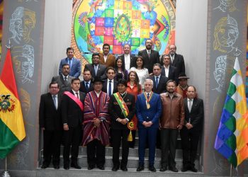 Exministros de Morales reafirman compromiso de ‘defensa y engrandecimiento’ del Estado Plurinacional