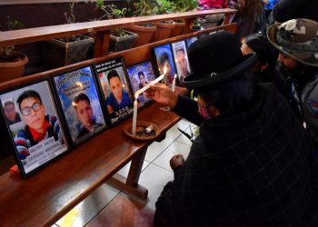 Familiares recuerdan a sus fallecidos durante los conflictos de 2019. Foto: Archivo La Razón.