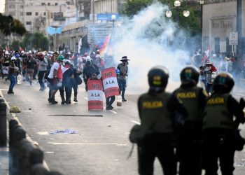La presidenta de Perú, Dina Boluarte, arremetió contra los manifestantes que exigen su renuncia y elecciones inmediatas.