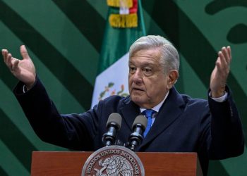 Obrador insta a la CELAC a pronunciarse por la liberación de Castillo.