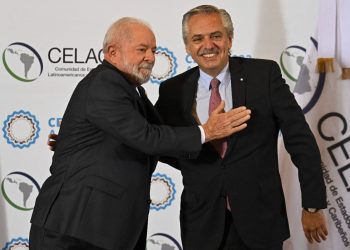 CELAC apuesta a la integración y celebra el retorno de Brasil.