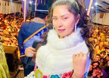 “La chinita del amor”, demostró su apoyo a los manifestantes peruanos.