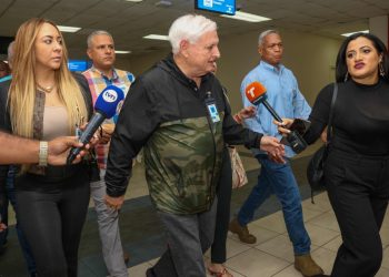 Hijos de expresidente Martinelli llegan a Panamá tras cumplir condena en EEUU.