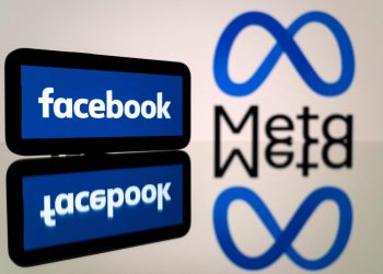 Meta anuncia que restablecerá las cuentas de Trump en Facebook e Instagram.
