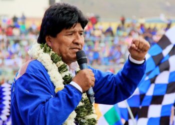Congreso de Perú acusa a Evo por ‘intromisión’; el expresidente afirma que seguirá con sus denuncias