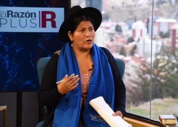 Flora Aguilar denuncia a ‘traidores’ del MAS, reivindica a Morales y arropa a Arce