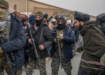 EEUU anuncia sanciones contra los talibanes tras restricciones a mujeres.