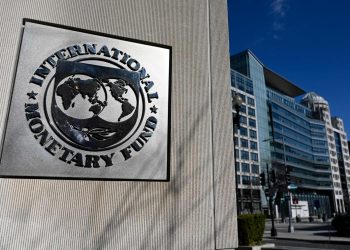 El FMI pide a los bancos centrales actuar para controlar la inflación.
