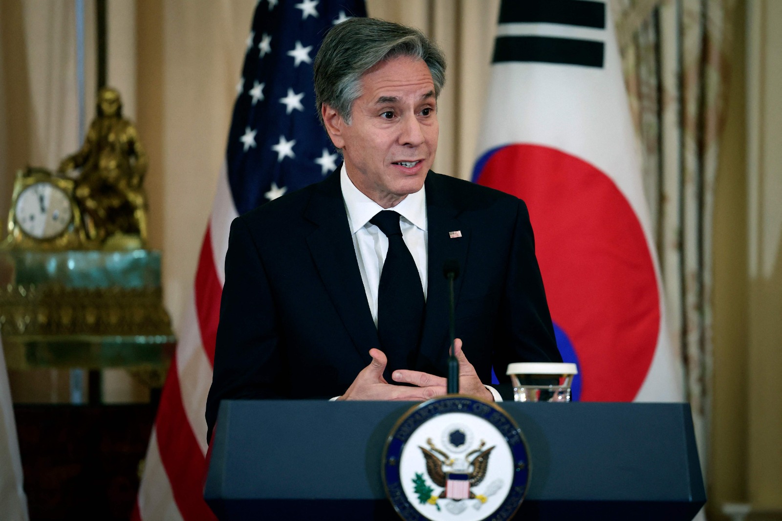 Blinken pospone su visita a China tras el hallazgo de un globo espía.