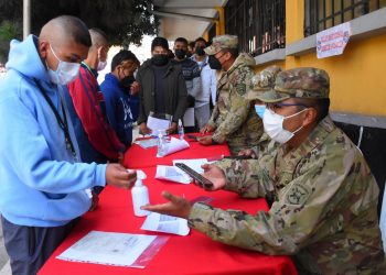 El proceso de reclutamiento para el servicio militar. Foto: APG.
