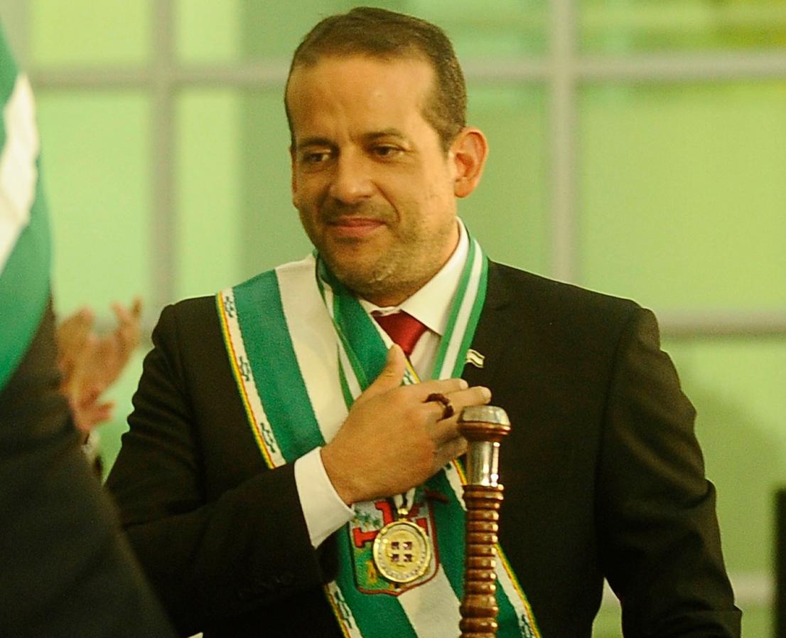 El gobernador Camacho asumió su mandato en 2021. Foto: APG.