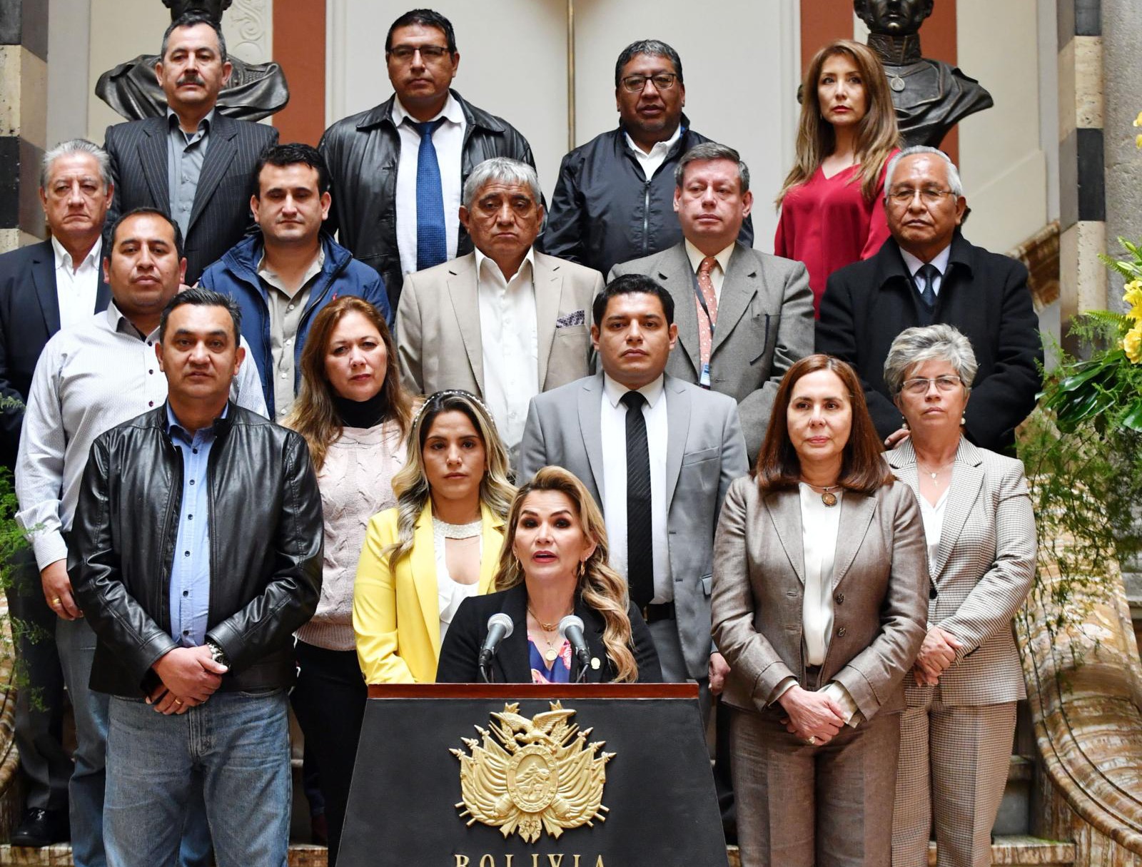 La Fiscalía admite proceso contra Áñez y su gabinete por daño al Estado de Bs 53 millones. Foto: ABI.