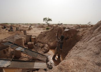 Al menos 10 muertos en Burkina Faso en el derrumbe de una mina de oro.