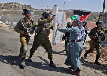 Un palestino muere en enfrentamiento con colonos en Cisjordania.