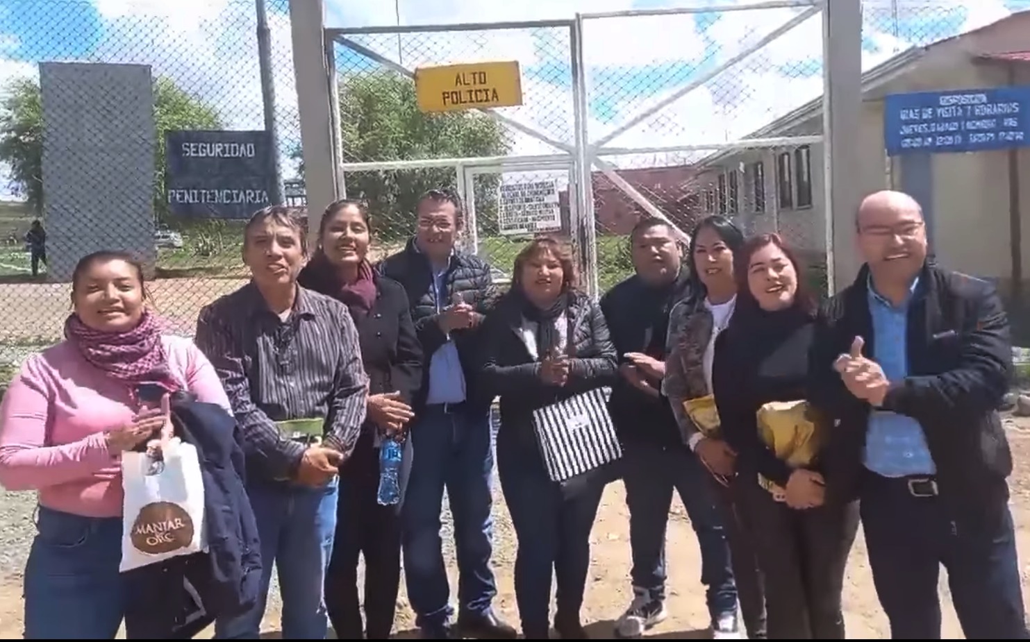 Un grupo de nueve diputados grabó un video en el que denunciaron el hecho.