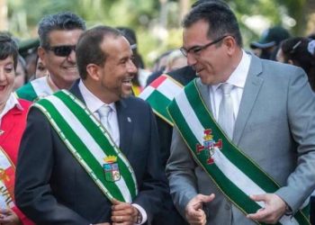 Aguilera devela divergencias con Creemos y dice que no se le permite hablar con Camacho