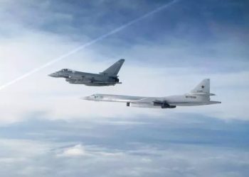 EEUU detecta otros cuatro cazas rusos cerca del espacio aéreo de Alaska.