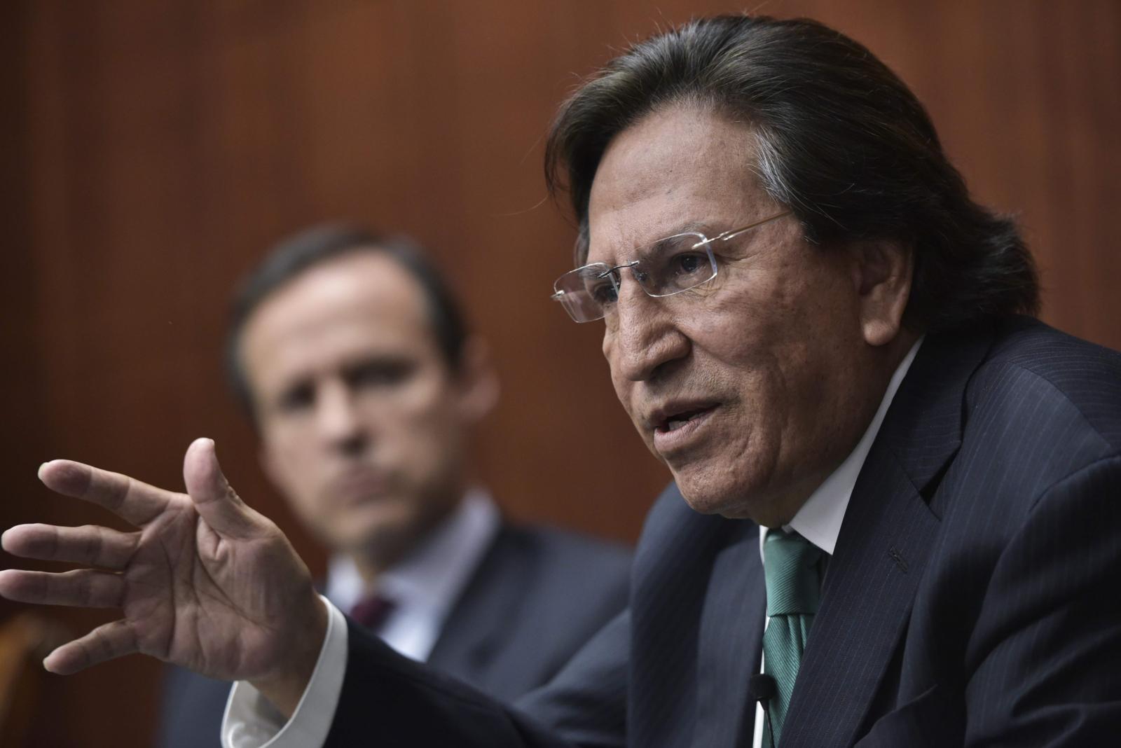EEUU pide revocar libertad bajo fianza de Toledo para entregarlo a Perú.