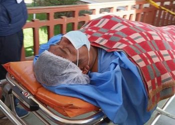 Abogada de Apaza denuncia que el Gobierno quiere forzar el alta médica para que vuelva a Chonchocoro. Foto: APG.