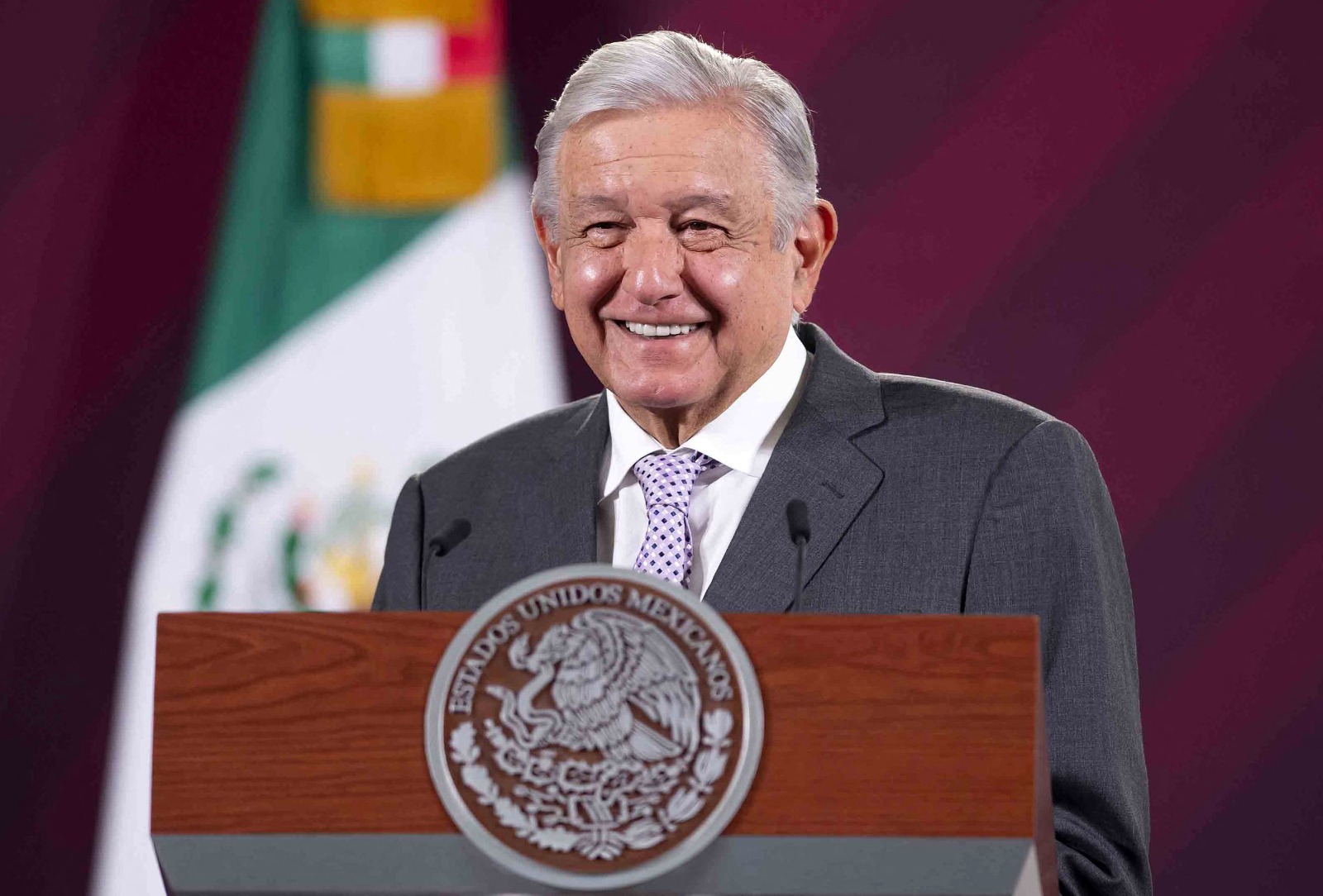 Obrador insta a exzar antidrogas juzgado en EEUU a desvelar corrupción.
