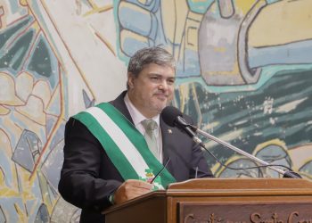 Larach admite que, por ahora, ‘no se puede hacer nada’ para revocar al presidente Arce
