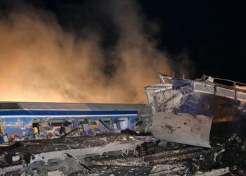 Aumenta a 26 el número de muertos en accidente de tren en Grecia.