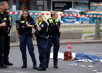 Tiroteo deja heridas de gravedad a 2 personas en noroeste de Alemania.