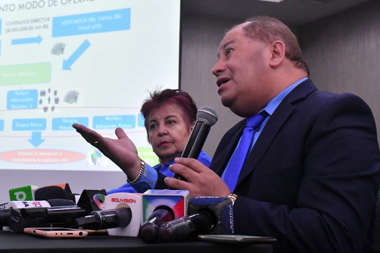 Exministros sugieren la conformación de una comisión legislativa para investigar cuentas falsas. Foto: APG.