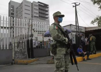La ONU pide a México que aclare la muerte de cinco civiles.