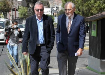 CC se declara en emergencia por intento de ‘inhabilitación política’ de Carlos Mesa