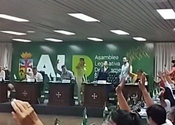 Creemos advierte que ley departamental debe respetar el voto en favor de Camacho