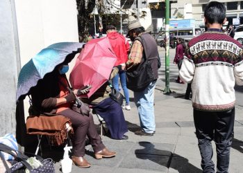 Librecambistas dicen que la venta de dólares en el BCB les ‘quita’ su fuente de trabajo