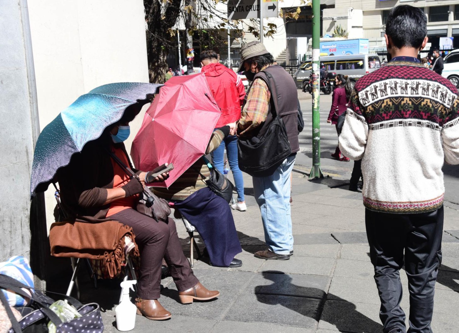 Librecambistas dicen que la venta de dólares en el BCB les ‘quita’ su fuente de trabajo