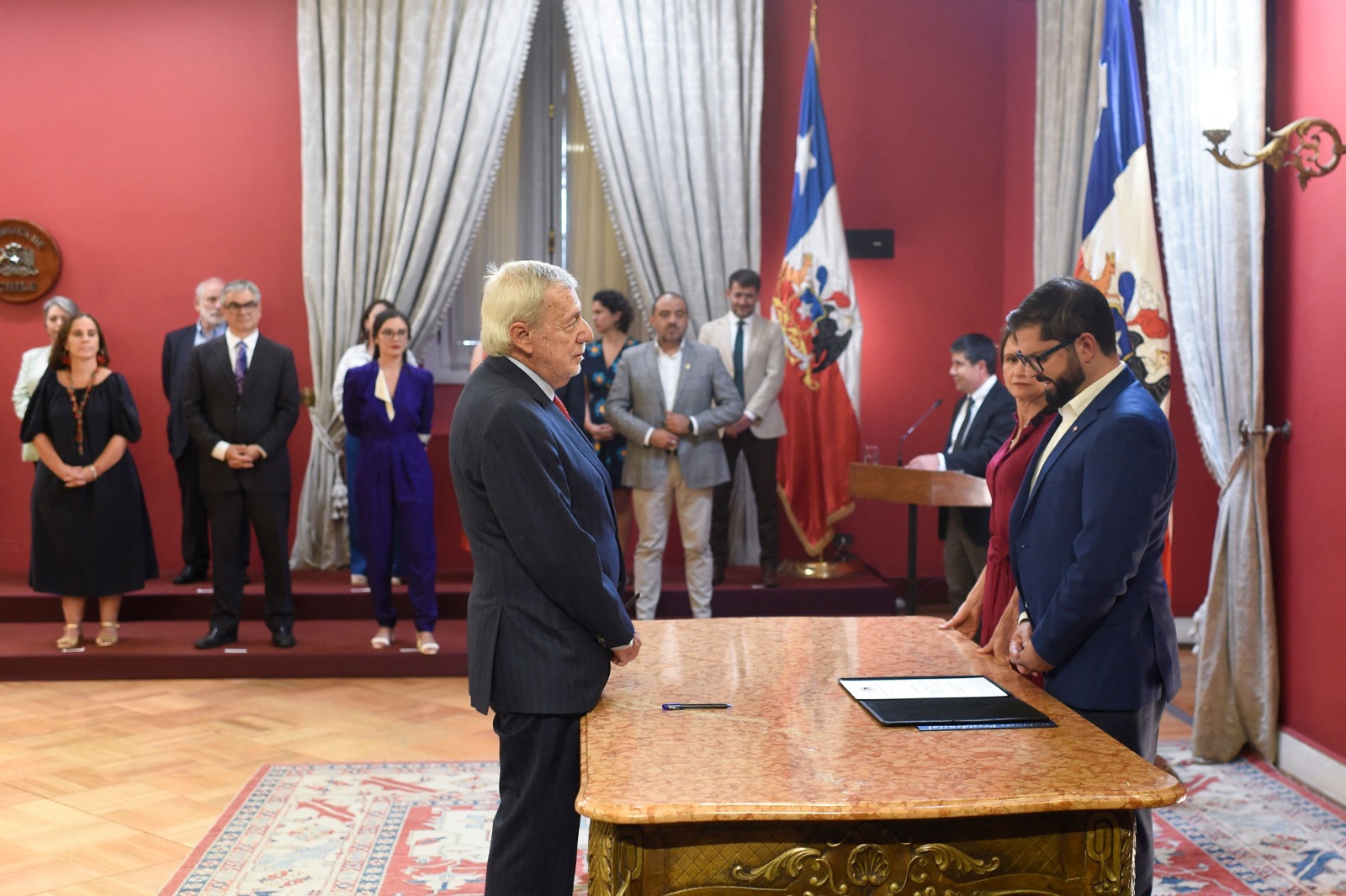 Boric renueva su gabinete a un año de iniciar el gobierno de Chile.