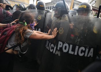 Amnistía denuncia uso policial abusivo de municiones no letales.