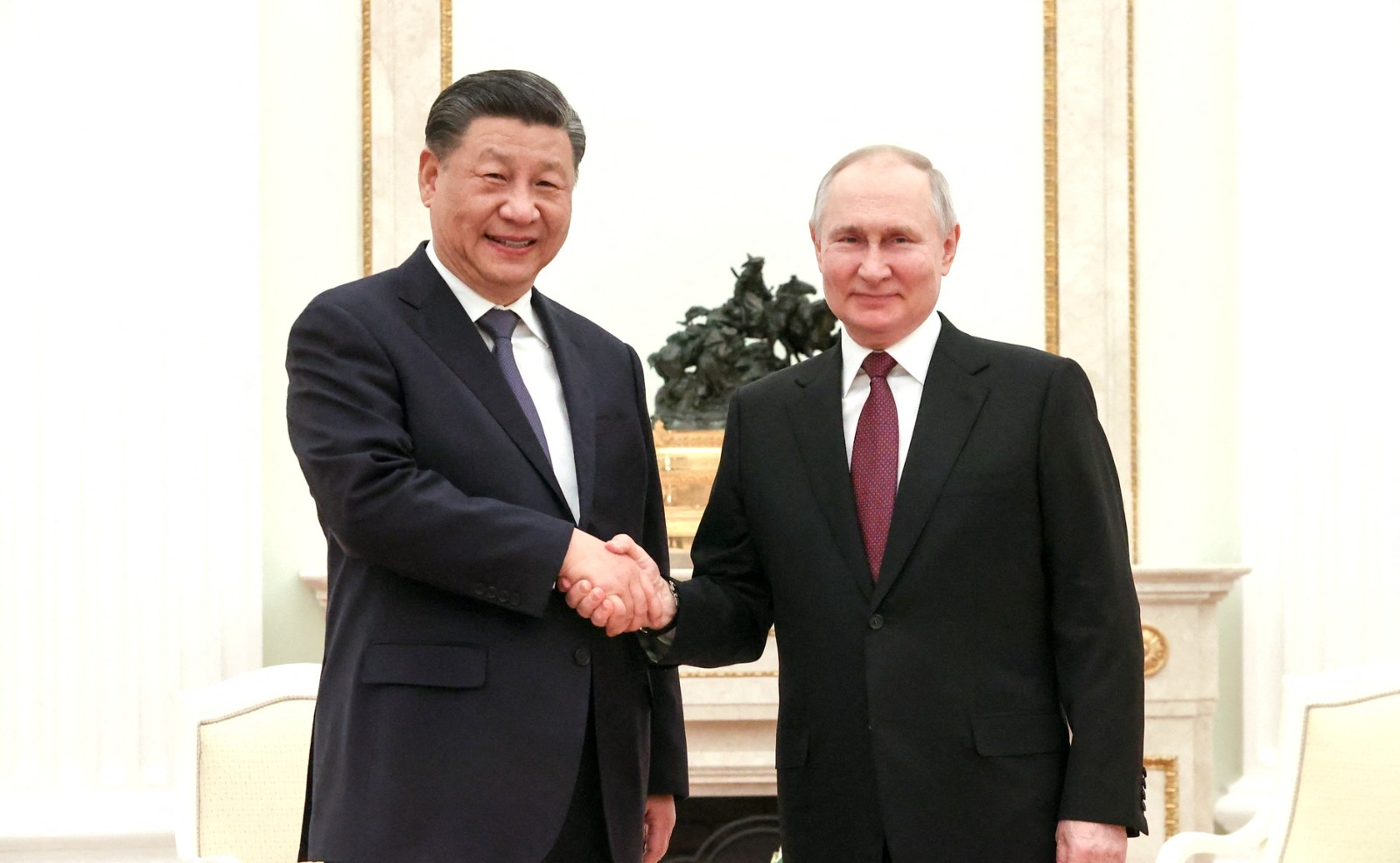 EEUU desea detener influencia de China