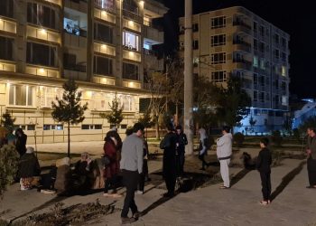 Afganistán es sacudida por un terremoto de 6,8 y se siente en Pakistán