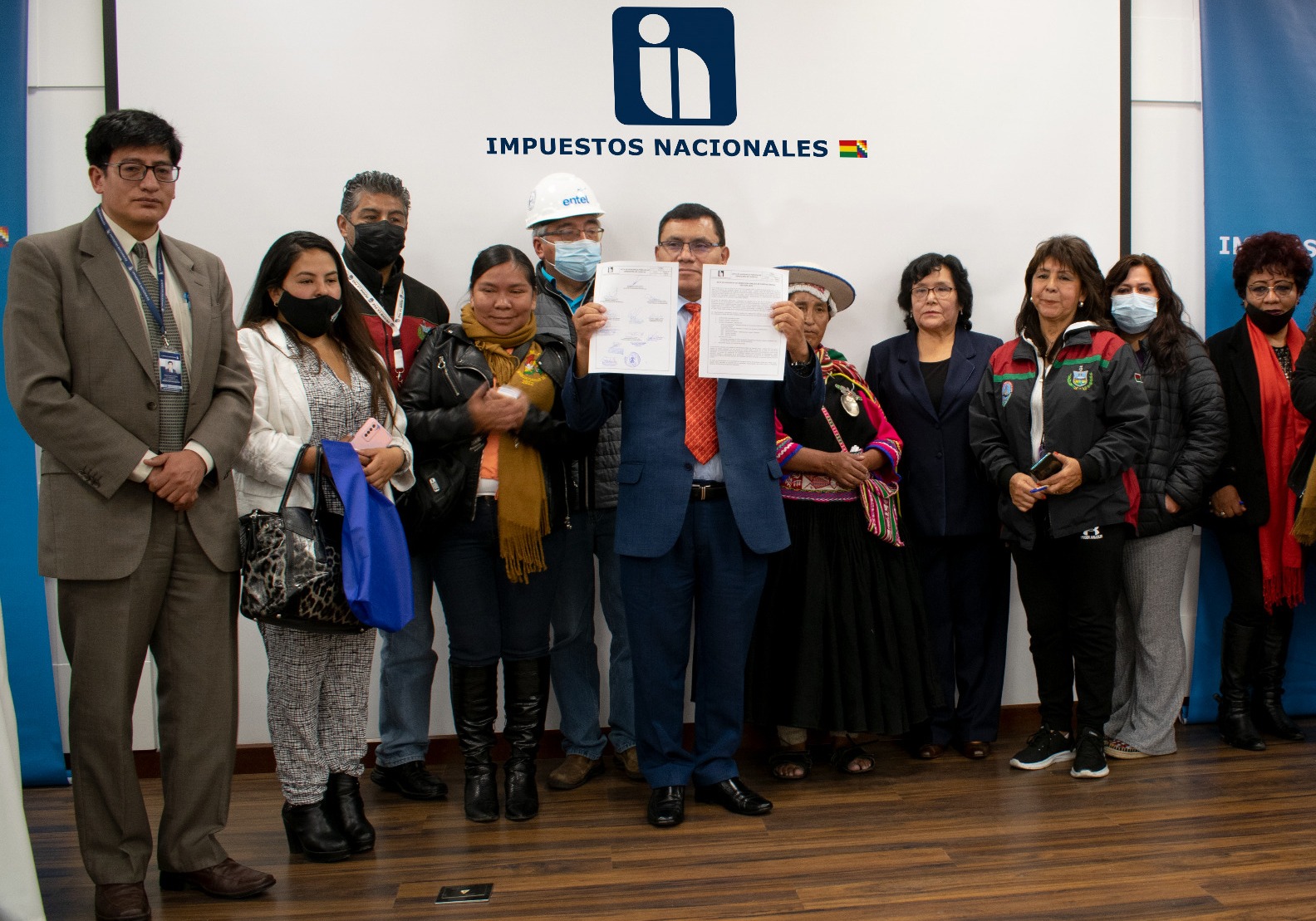 impuestos