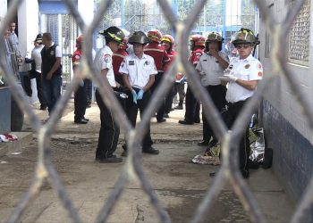 Dos reclusos mueren en una riña en cárcel juvenil de Guatemala.