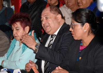 Tras pedido de Camacho, exministro Romero afirma que declarará como ‘víctima’ y no como ‘testigo’.