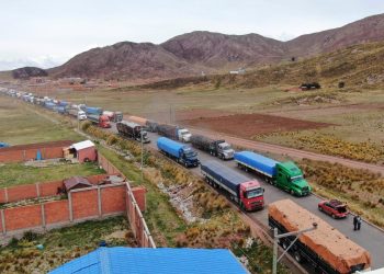 Amplían por un mes más la ruta alterna por Chile para exportar por puertos peruanos